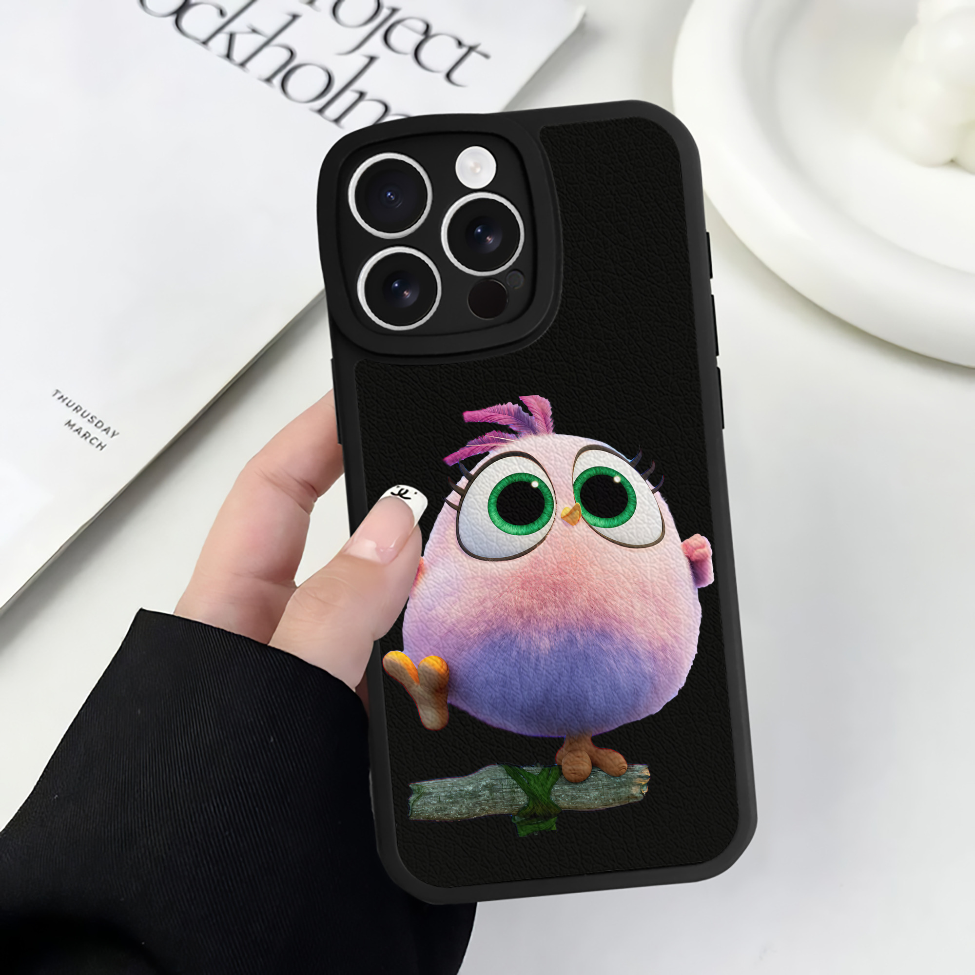 （画像用） Angry Birds アングリーバード 【iPhone 16シリーズ対応】シリコンスマホケース（レザー調） 材質：シリコン